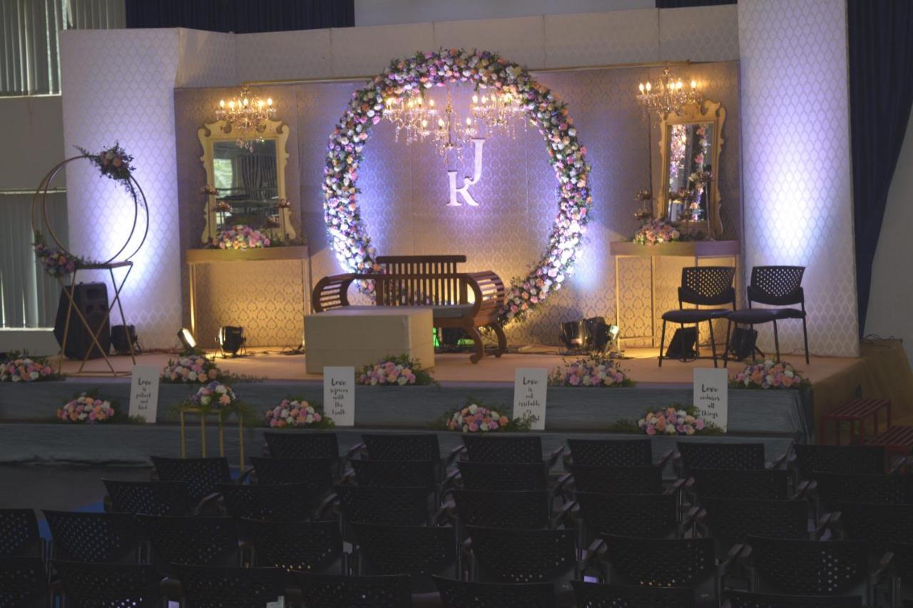 Angamaly Convention Centre Hotel Kochi Exterior foto